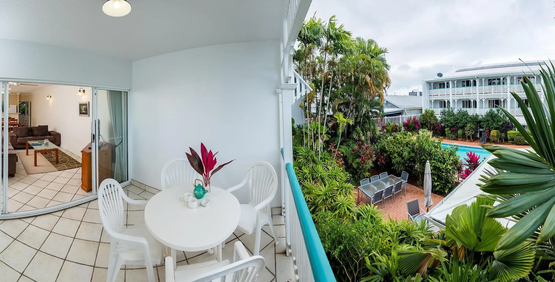 **** Aparthotel City Terraces Cairns Australia